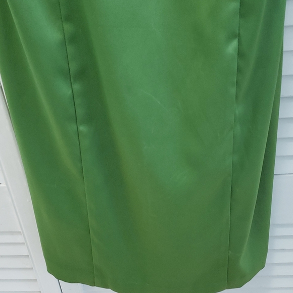 Sue Wong Studio - Picture 4 of 14